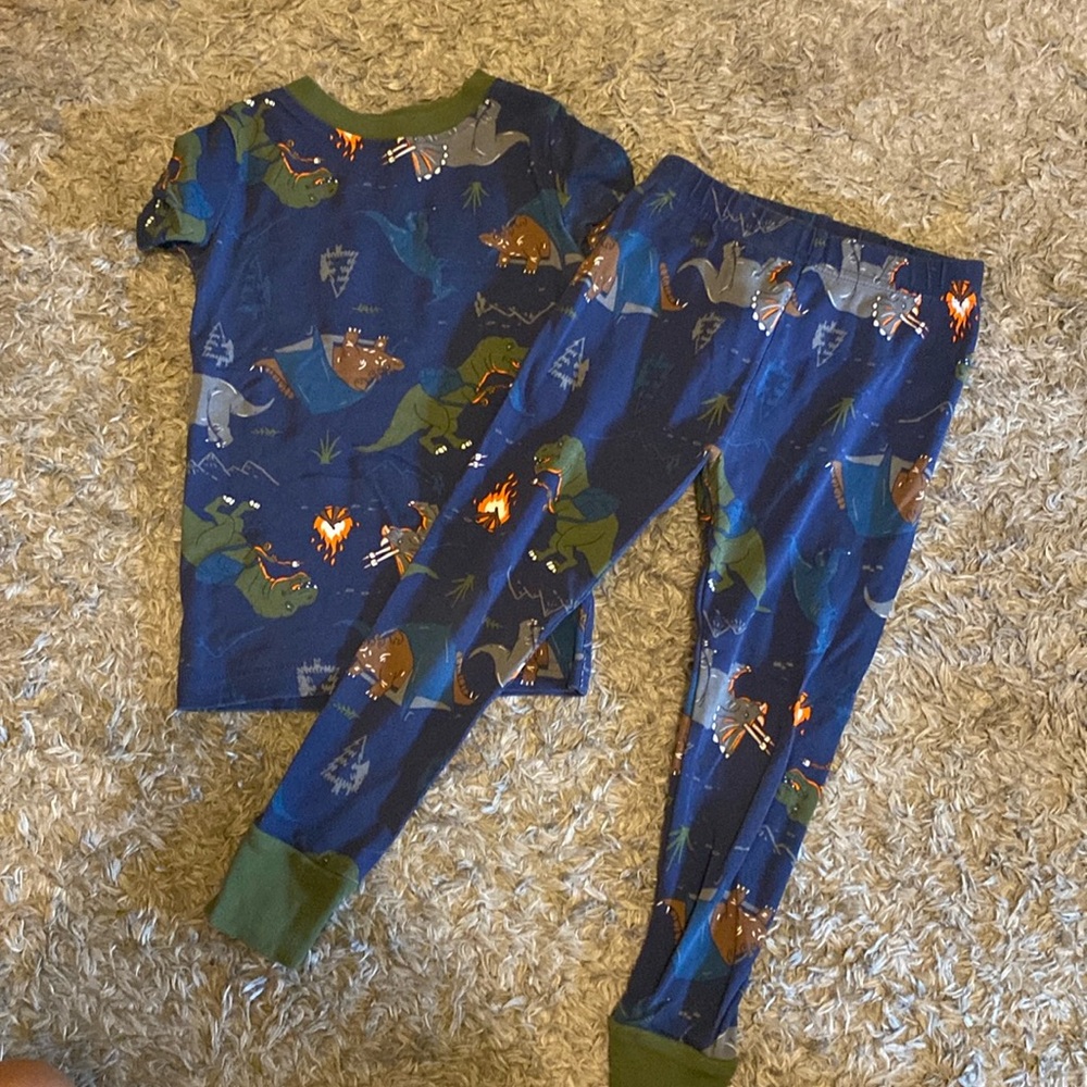 Planet sleep 4t fitted pajamas set